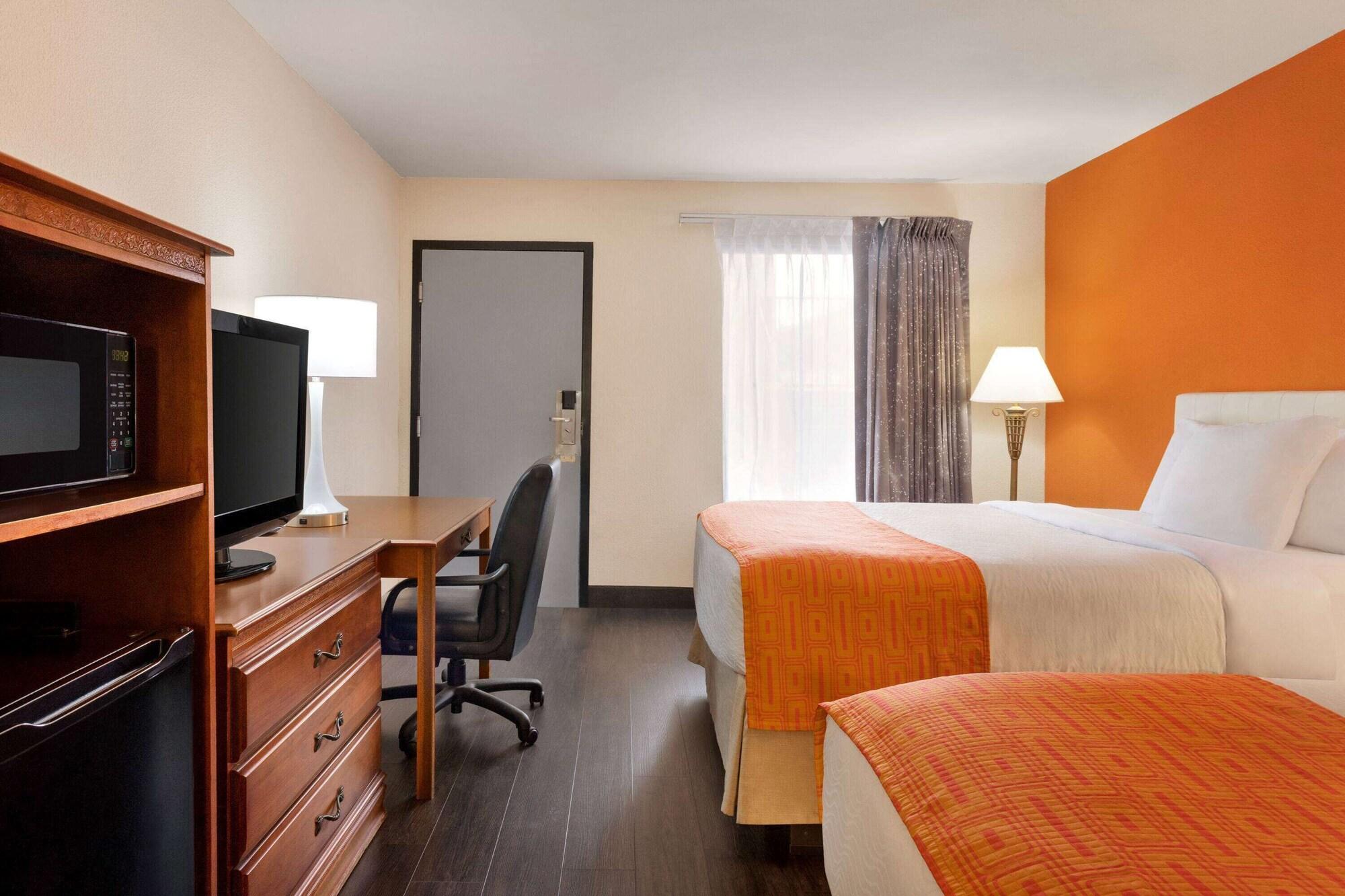 Howard Johnson By Wyndham Chattanooga Lookout Mountain I-24 Exterior foto